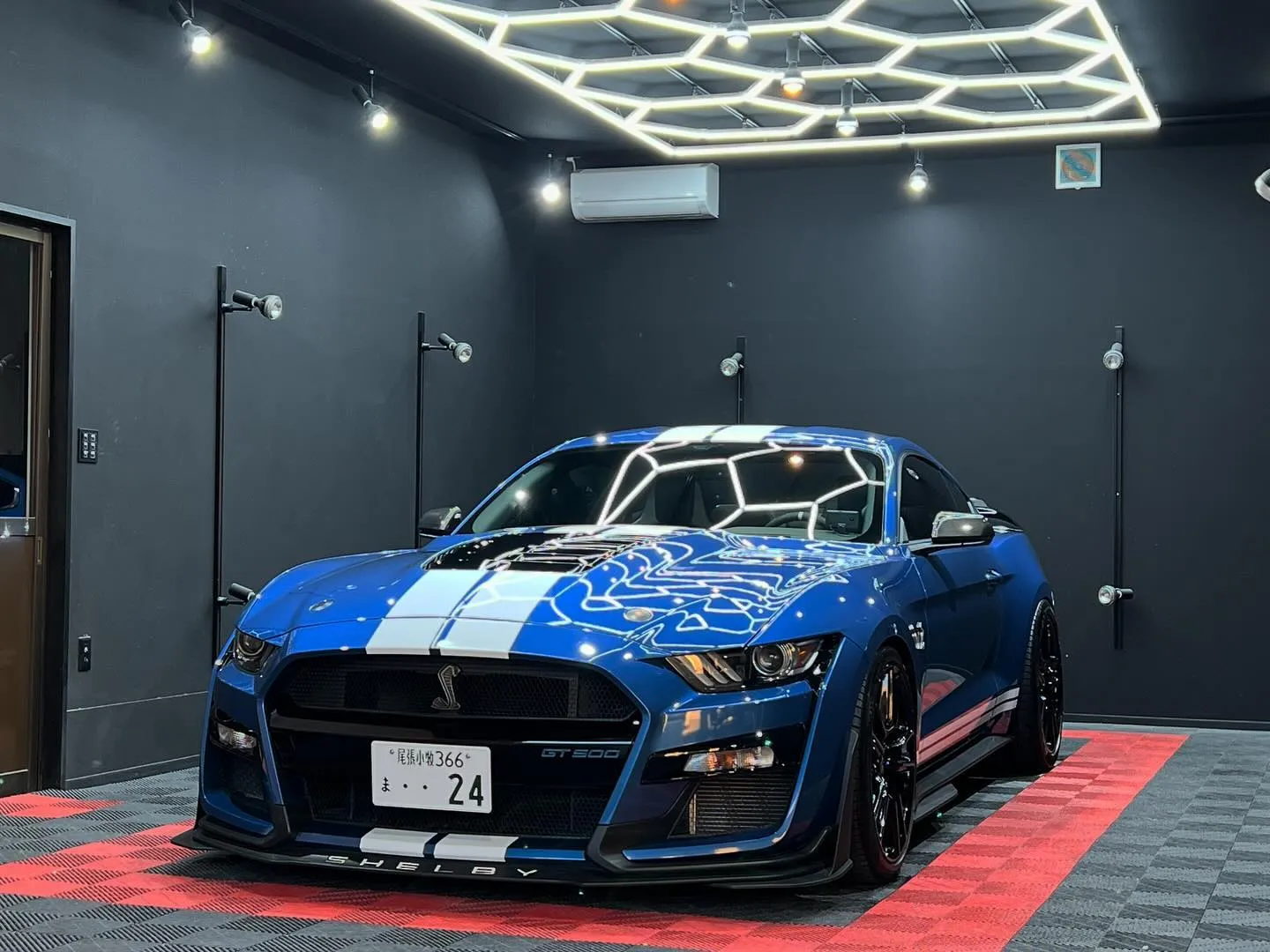 Shelby GT500にセラミックコーティング☺️