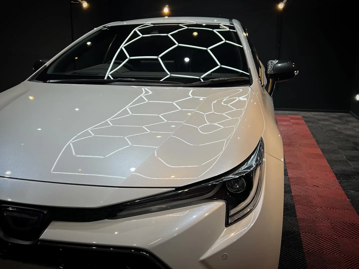 カローラツーリングにガラスコーティング😊