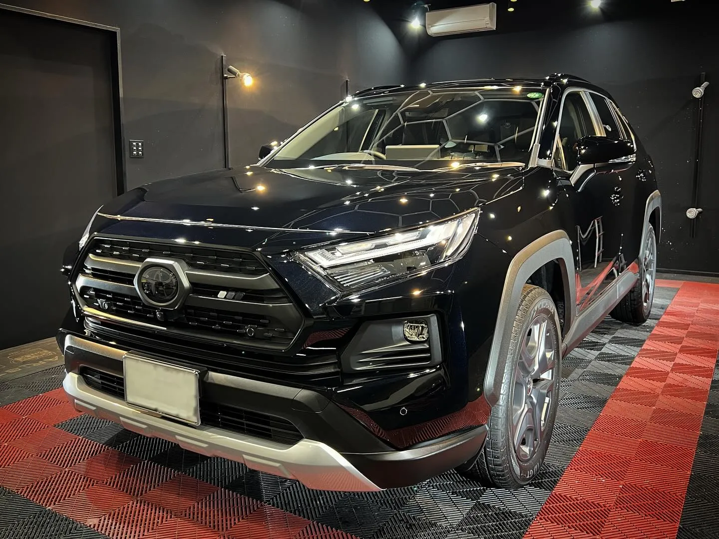 RAV4にガラスコーティング☺️