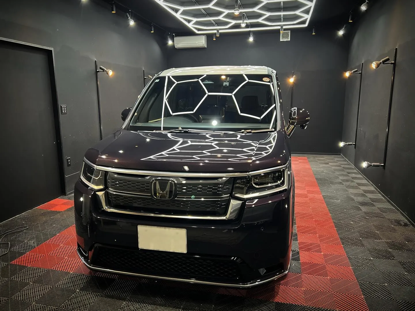 ステップワゴンにルーフ塗装、セラミックコーティング☺️