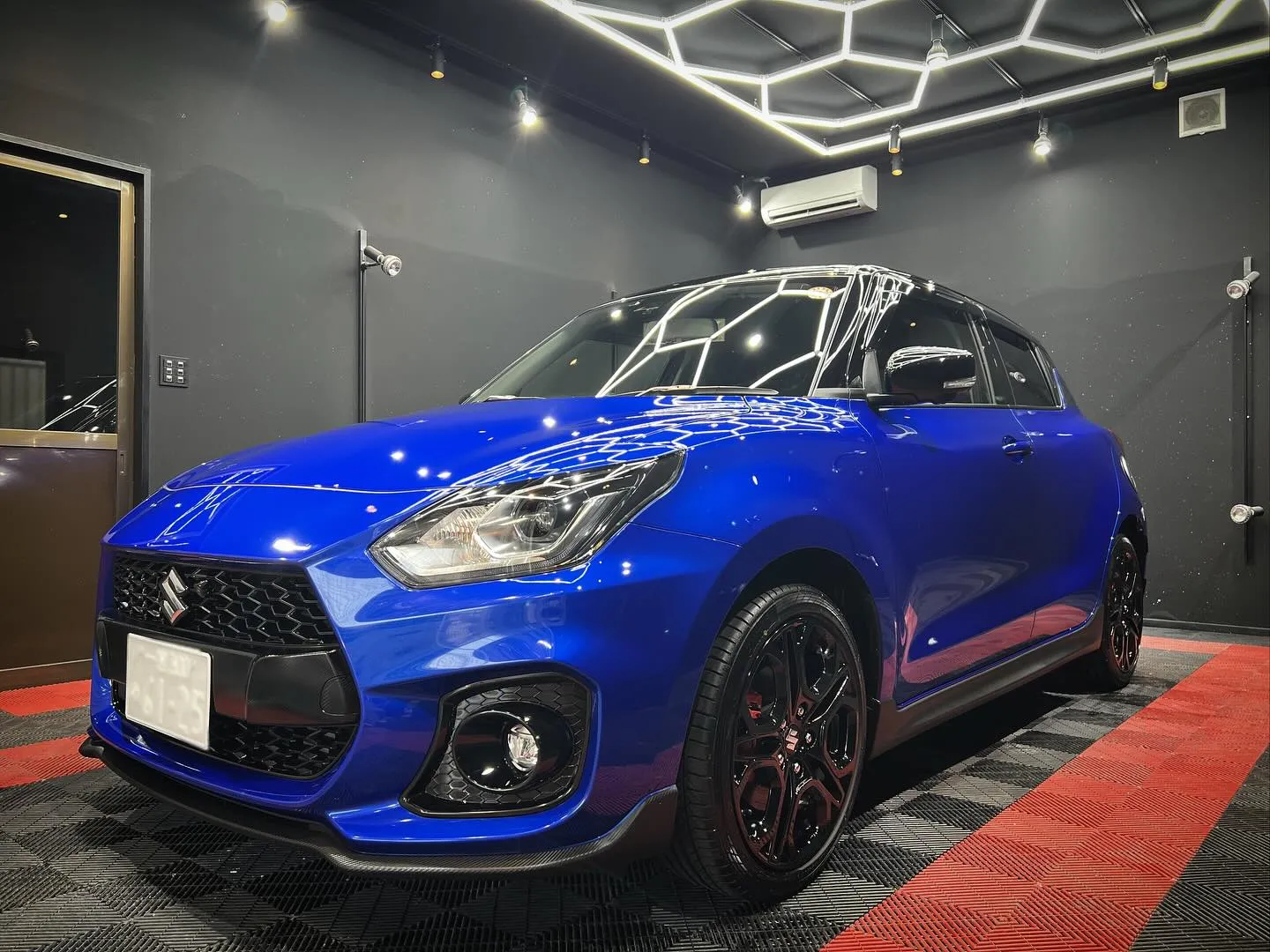 スイフトスポーツにガラスコーティング😊