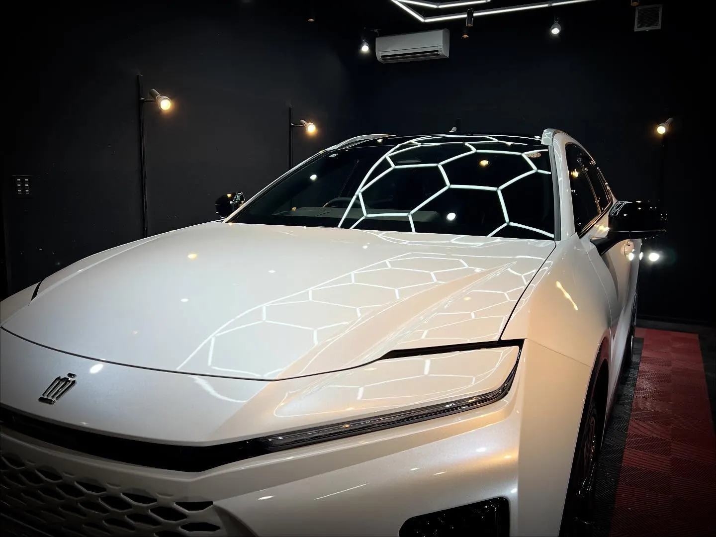 クラウンエステートにセラミックコーティング☺️