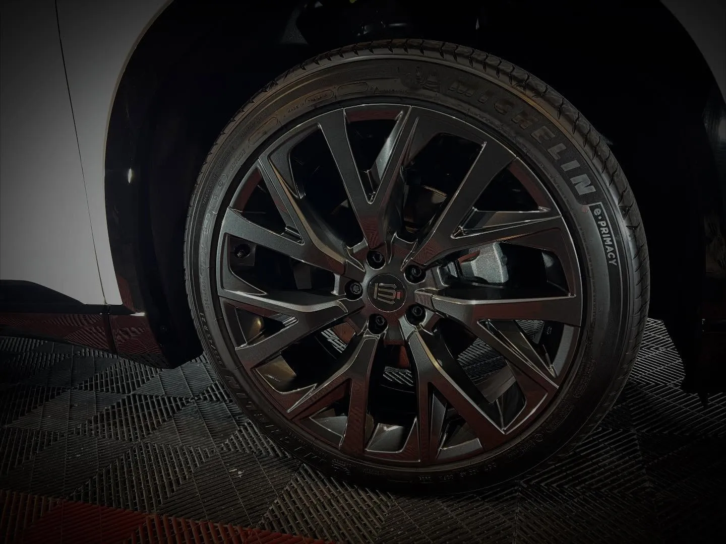 クラウンエステートにセラミックコーティング☺️