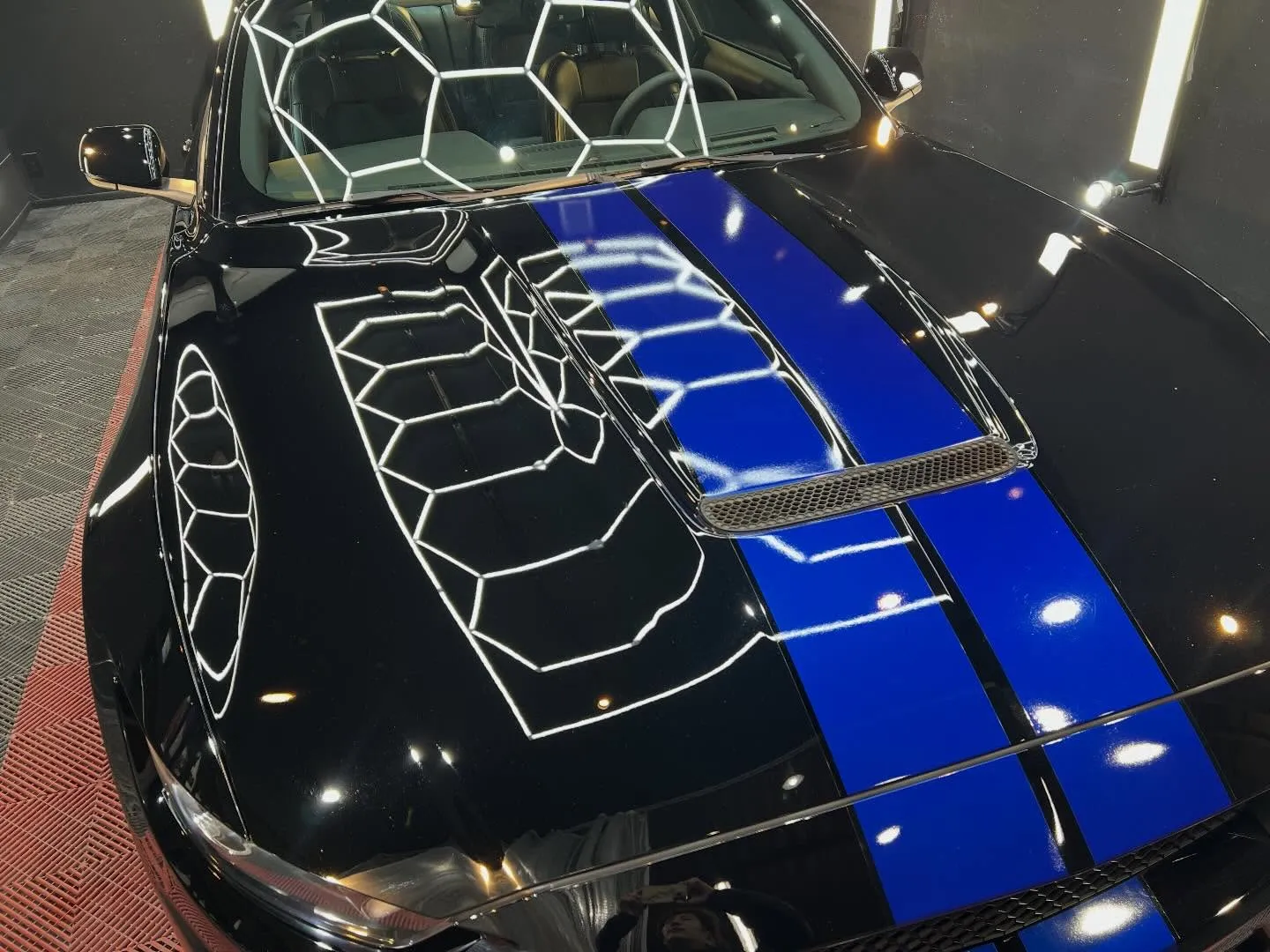 shelbyGT350にセラミックコーティング☺️