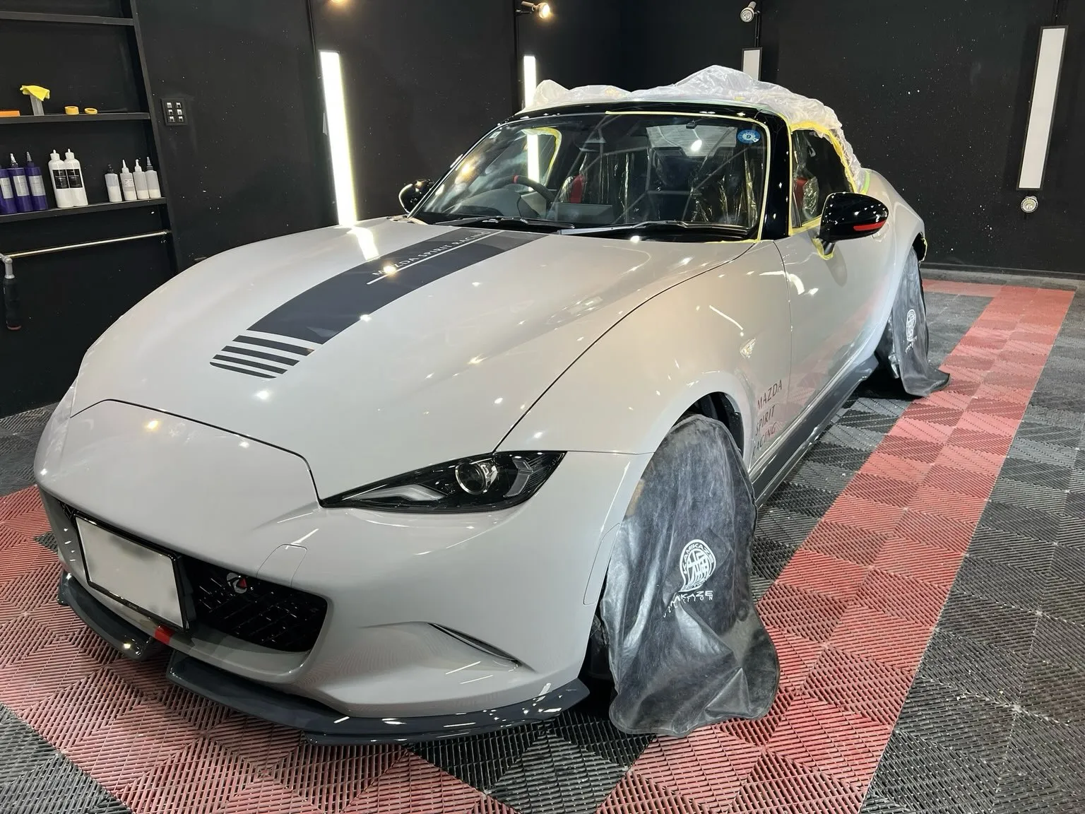 ロードスター12Rにグロストコーティング☺️
